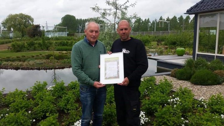 Laurens Lageschaar (l) en servicepartner Paul Blomberg Laurens Lageschaar (l) en servicepartner Paul Blomberg