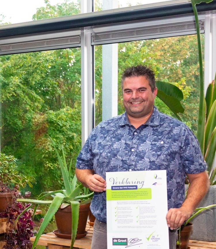 Martijn de Groot: Ik niet zozeer in traditioneel onderwijs of particuliere initiatieven. Iedere mogelijkheid om meer mensen te enthousiasmeren voor de sector, is in wezen positief' Martijn de Groot: Ik niet zozeer in traditioneel onderwijs of particuliere initiatieven. Iedere mogelijkheid om meer mensen te enthousiasmeren voor de sector, is in wezen positief'