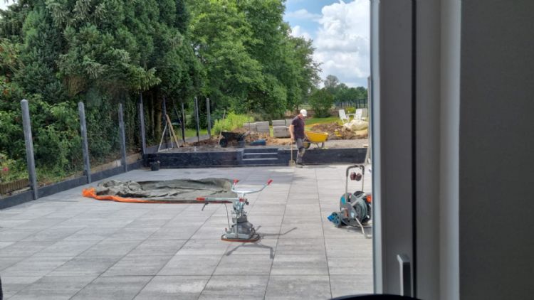 Jeroen Dijkstra is het aan het werk in Landgraaf Jeroen Dijkstra is het aan het werk in Landgraaf