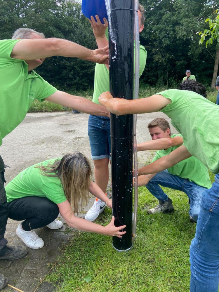 Het team De Lingebrug uit Ochten. Spies is sterk in het zien van de potentie van mensen, ook al hebben ze niet direct de juiste papieren voor het werk Het team De Lingebrug uit Ochten. Spies is sterk in het zien van de potentie van mensen, ook al hebben ze niet direct de juiste papieren voor het werk