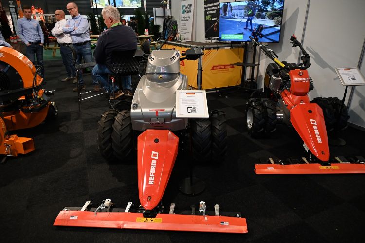 De M-Trac 2.0 van Matador in de stand van Wim van Breda De M-Trac 2.0 van Matador in de stand van Wim van Breda