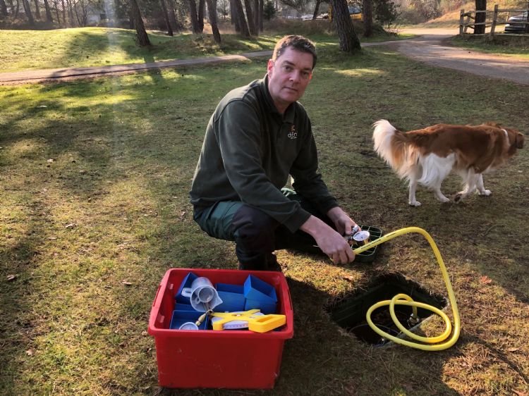 De toolkit van De Enk Groen & Golf helpt niet alleen om zuiniger met water om te gaan, maar ook om problemen met de waterhuishouding in kaart te brengen De toolkit van De Enk Groen & Golf helpt niet alleen om zuiniger met water om te gaan, maar ook om problemen met de waterhuishouding in kaart te brengen