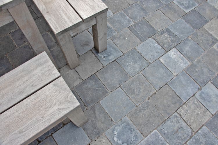 Gezaagd Vietnamees hardsteen Gezaagd Vietnamees hardsteen