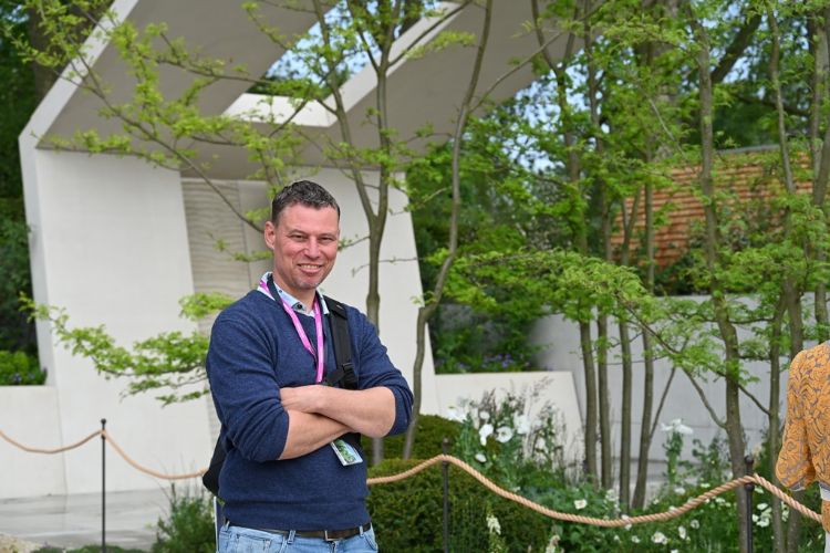 Mark Vlasman voor de Memoria Garden een tuin bedoeld voor bij een crematorium of begraafplaats Mark Vlasman voor de Memoria Garden een tuin bedoeld voor bij een crematorium of begraafplaats