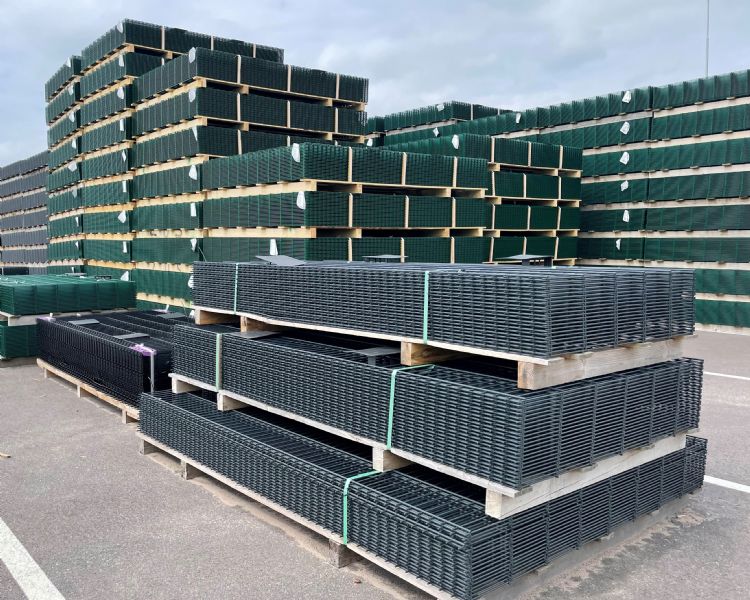 Schuiling: 'De producten zijn scherp geprijsd en Fenceweb kan snel leveren' Schuiling: 'De producten zijn scherp geprijsd en Fenceweb kan snel leveren'