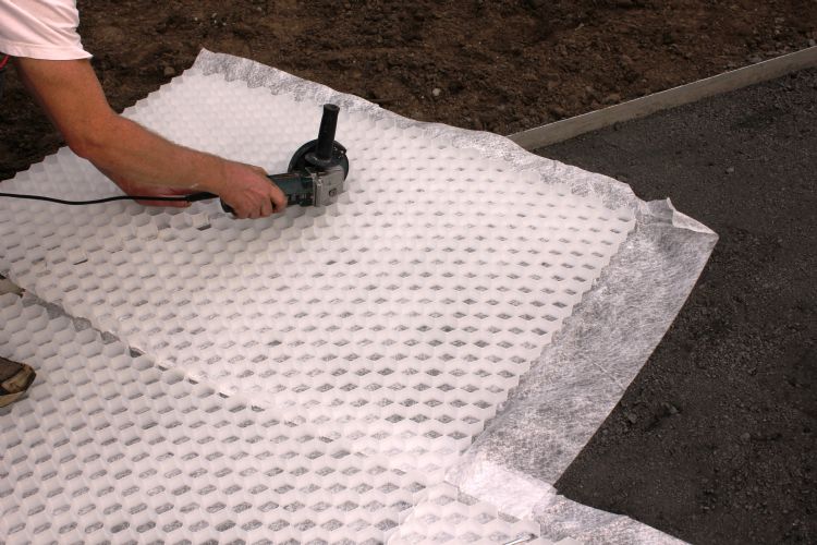 Grindstabilisator met worteldoek Grindstabilisator met worteldoek