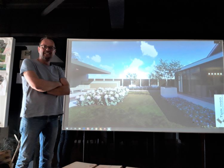 Walter van Geffen, eigenaar van Tuin Ingo en Tuin Plus Hoveniers Walter van Geffen, eigenaar van Tuin Ingo en Tuin Plus Hoveniers