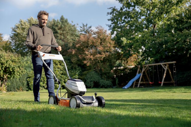 De accumulchmaaier RMA 2 RPV heeft een snijbreedte van 46 centimeter 