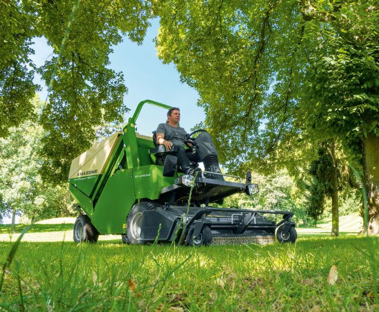 De Amazone Profihopper 1500