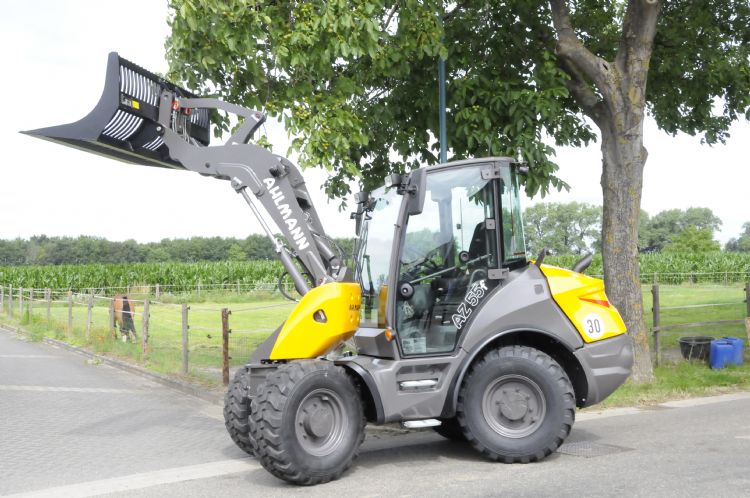 De Ahlmann-zwenklader AZ 55f