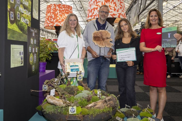 De Beste Marktinnovatie: Precious Earth (Mossen) van Vof de Leeuw den Engelsen uit Someren