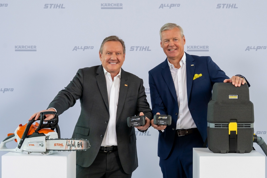 Michael Traub, voorzitter van de Raad van Bestuur van STIHL AG, en Hartmut Jenner, Chief Executive Officer en voorzitter van de Raad van Bestuur van Alfred K�rcher SE & Co. KG.